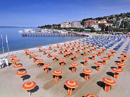 Cozy Villa in Marezige With Swimming Pool