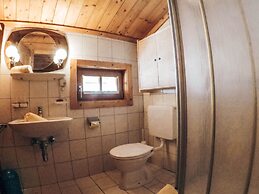Cozy Holiday Apartment Close to the Slopes