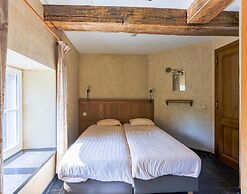 Spacious Apartment in a 16th-century Castle
