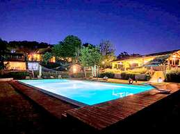 Cottage in Tuscany With Pool & Sauna