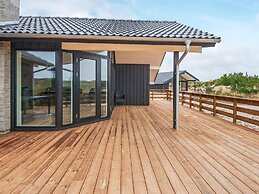 Holiday Home in Henne
