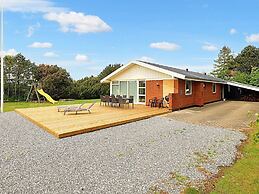 8 Person Holiday Home in Vaeggerlose