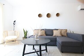 Phaedrus Living: Seaside Luxury Flat Limnaria 153