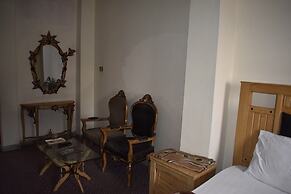 Hotel Royal Lodge