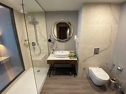 Limak Skopje Luxury Hotel