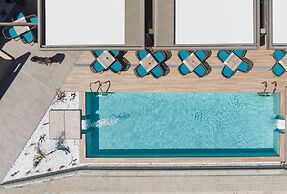 Mare Blue & Suites