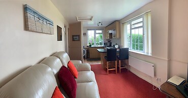 2 Bedroom Chalet - Praa Sands, Cornwall