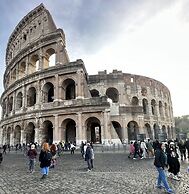 4 Bed-sleeps 8-central Rome-5 Min to Colosseum