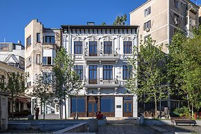 Old Town Luxury Suites