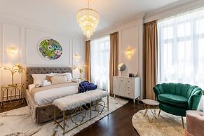 Old Town Luxury Suites