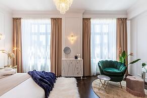 Old Town Luxury Suites
