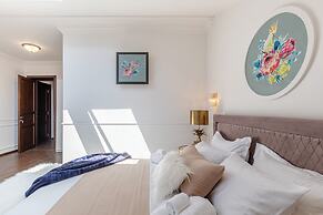 Old Town Luxury Suites