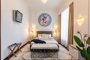 Old Town Luxury Suites
