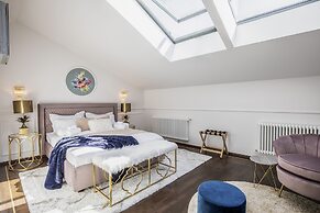 Old Town Luxury Suites