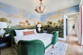 Virgin Hotels New Orleans