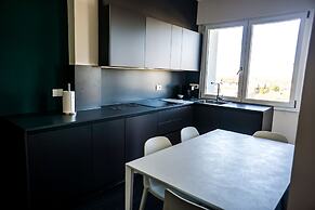Venice Terminal Apartments & Suites