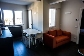 Venice Terminal Apartments & Suites