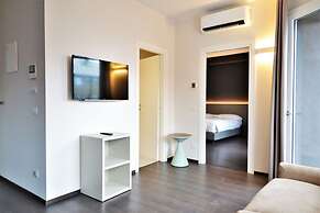 Venice Terminal Apartments & Suites