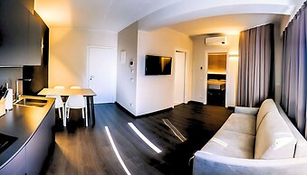 Venice Terminal Apartments & Suites