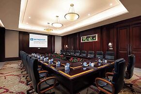 Wyndham Xinyang Downtown