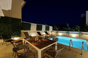 Eagle Eye Villa