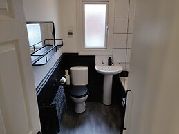 Riverside Park Penthouse Apt 1BR Parking St Neots