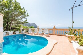 With Panoramic Views On The Sea - Villa Cala Llamp