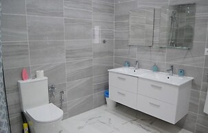 Exceptional Fully Refurbished 1 bed Apartment