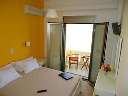 Two Three Bedroom Apt- Sea View Swimming Pool