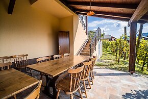 Vineyard Holiday House Kerin
