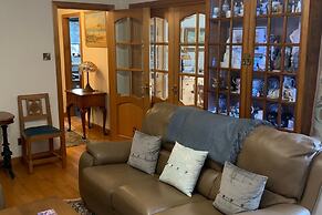 Remarkable 2-bed Cottage in Tranquil Setting