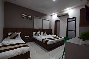 Hotel Embassy