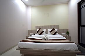 Hotel Embassy