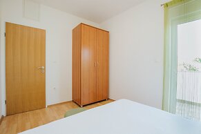 Spacious apt With big Patio,terrace&great sea View