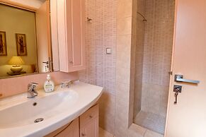 Dream Villa Enigma