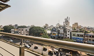 Treebo Shree Sai Suites - 2km from Mahalaxmi Temple