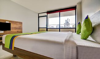 Treebo Shree Sai Suites - 2km from Mahalaxmi Temple