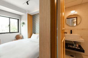 HiRiver Hotel