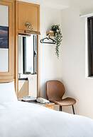 HiRiver Hotel