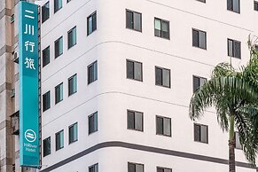 HiRiver Hotel