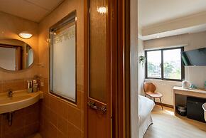 HiRiver Hotel