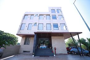 Hotel Neerja Inn