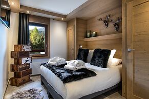 Mammoth Lodge by Alpine Resorts