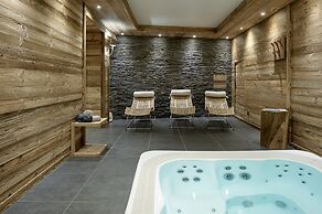 Whistler Lodge by Alpine Resorts