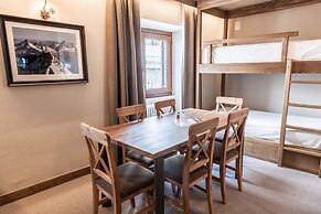 Eden Apartment