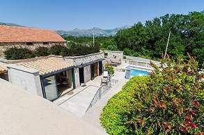 Studio Antica, Apartment With a Private Swimming Pool