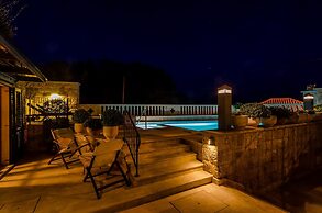 Studio Antica, Apartment With a Private Swimming Pool