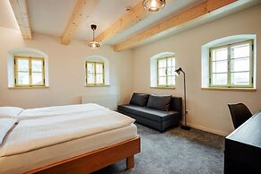 Resla Residence