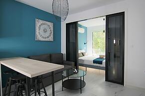 Limnaria 123: Seaside Romantic Flat