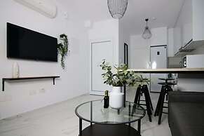 Limnaria 123: Seaside Romantic Flat